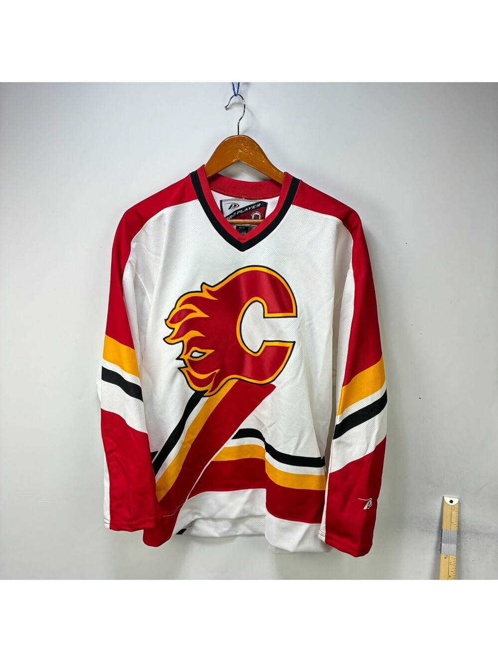 Vintage 90s Calgary Flames Pro Player NHL Hockey Jersey S
